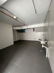 Sims Avenue (D14), Retail #531647631